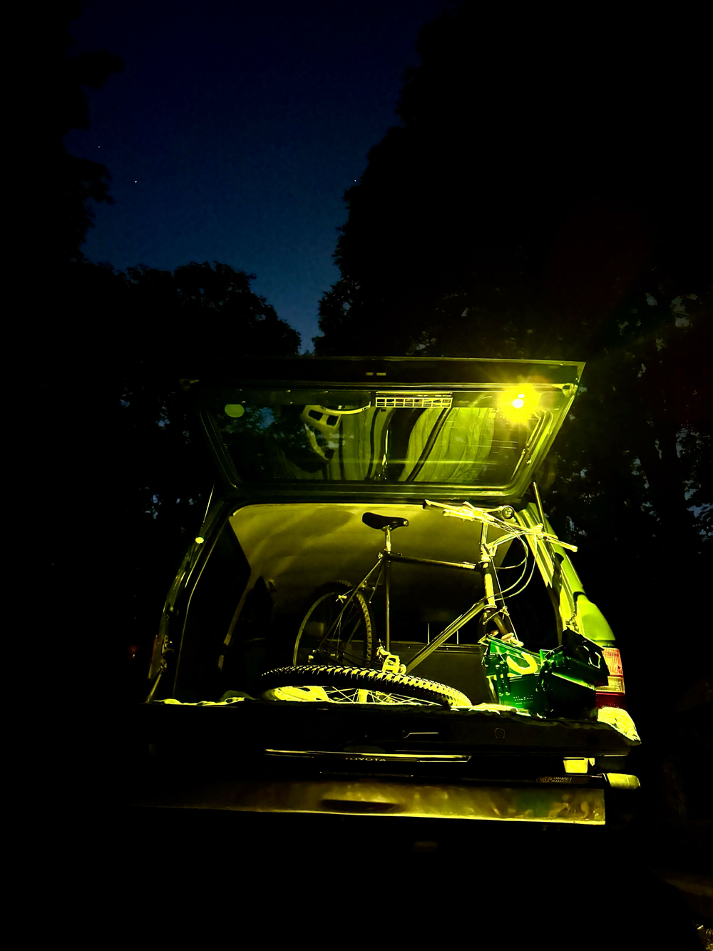 60 Series Rear Hatch Light