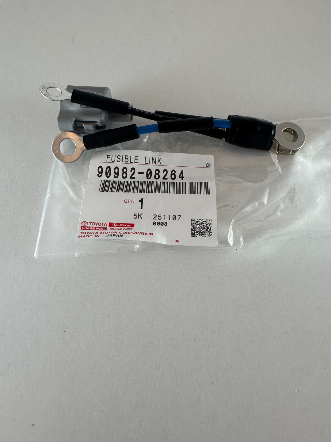 OEM Fusible link for the 1991, 1992, 1993, 1994, 1995, 1996 and 1997 FJ80, FZJ80 and LX450 Toyota Land Cruiser 90982-08264